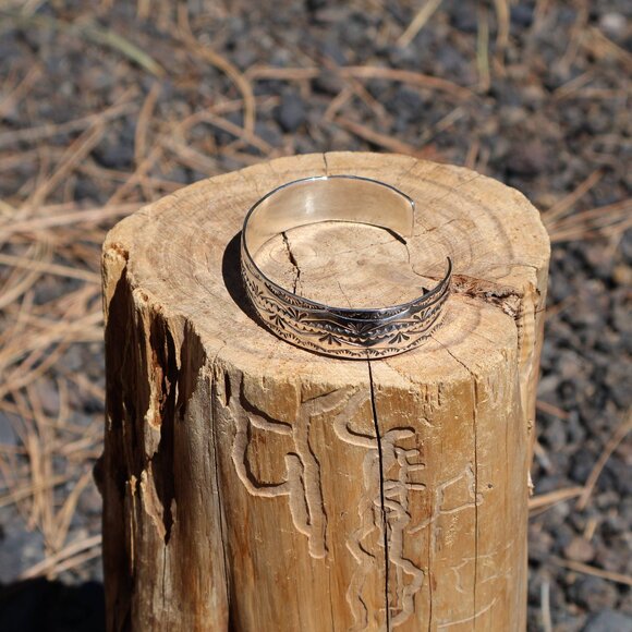 Navajo Handcrafted Bracelets: Native American Sterling Silver Jewelry size 7 *** - Picture 7 of 9